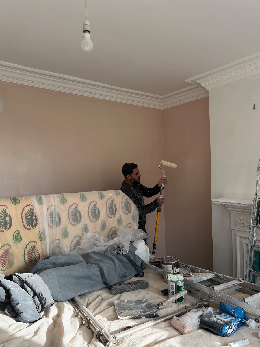 Painter and Decorator: Image 4